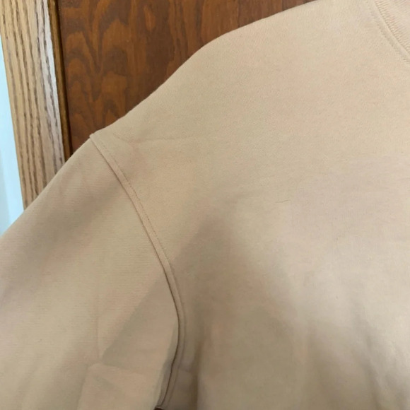 Girlfriend Collective Cropped Sweatshirt - Picture 5 of 9